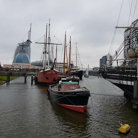 Ferienwohnung Koralle - Am Wasser Бремергафен Екстер'єр фото