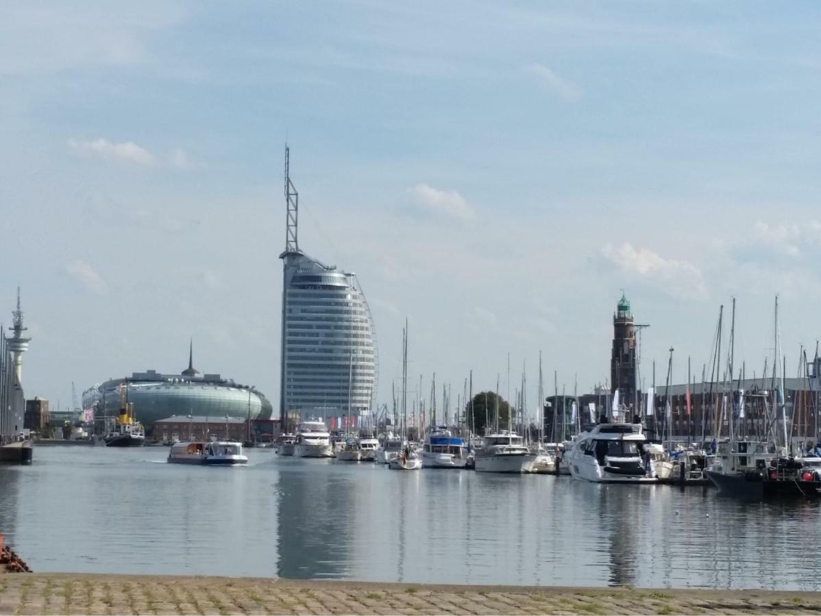 Ferienwohnung Koralle - Am Wasser Бремергафен Екстер'єр фото